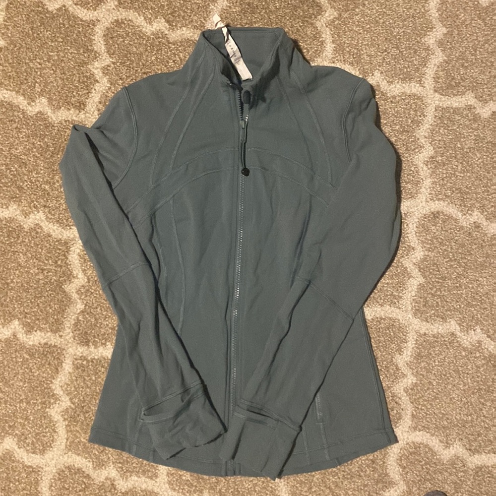 Lululemon sage green define jacket size 8